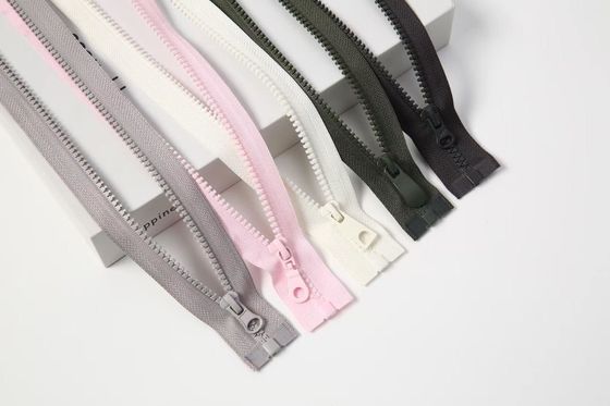 Vestuário amplamente utilizado Resina #5 Ferraduras de plástico em preto rosa cinza