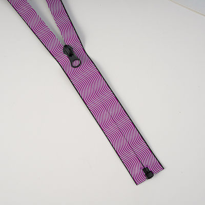 Fábrica por atacado Custom 3# 5# 7# fecho impermeável de nylon Auto Lock Vários tipos de fecho de nylon para sacos de roupa