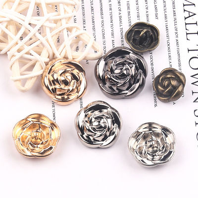Rosa forma de latão Metal logotipo de luxo costura gancho botões para roupas casaco