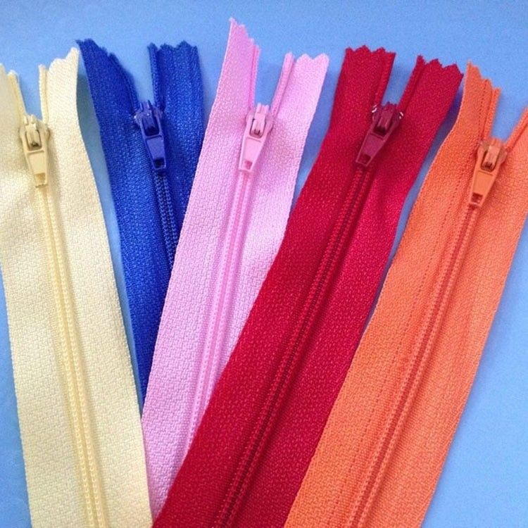Acessórios de saco #3 #5 #7 #8 #10 Nylon Zipper Chain With Puller For Bag Jaqueta de couro